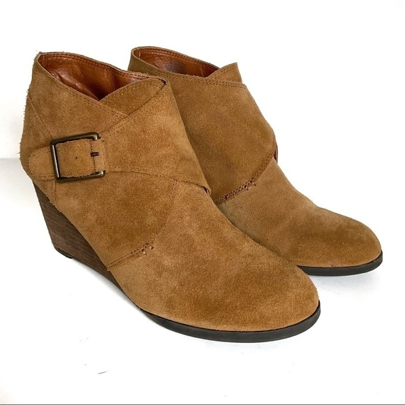 Lucky Brand Sumarah Suede Ankle Boot Sz 8.5 Wedge Heel Buckle - Picture 4 of 13